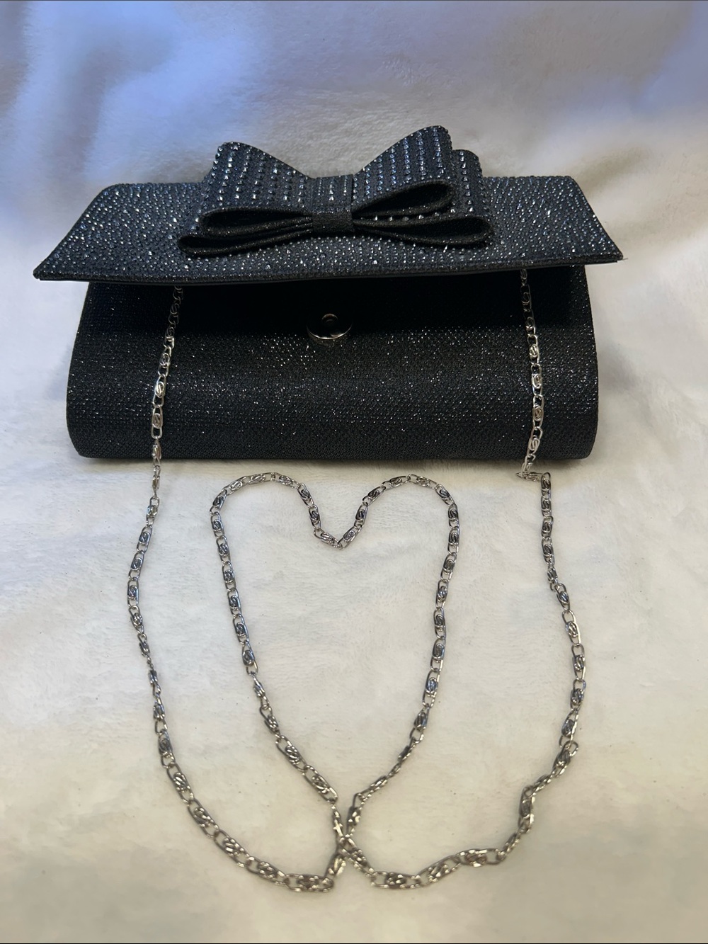 Black Crystal Bow Clutch - Picture 6 of 8